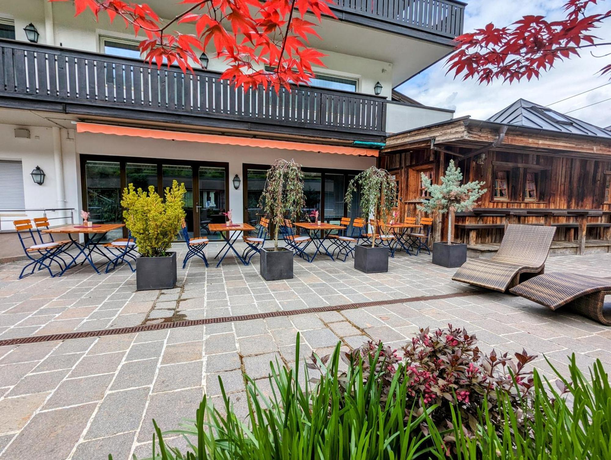 Hotel Heinz Brunico Bagian luar foto